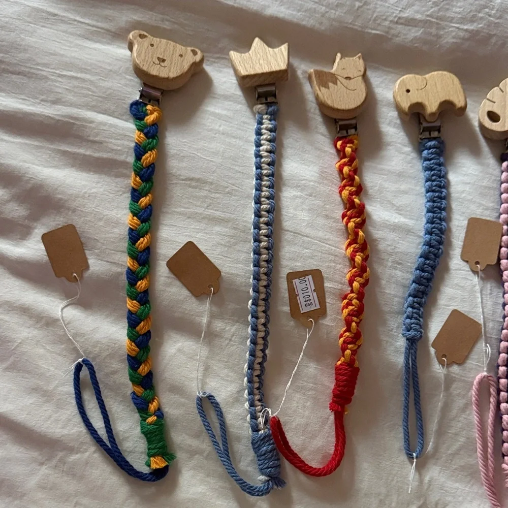Wooden Animal Pacifier Clips - Multicolor